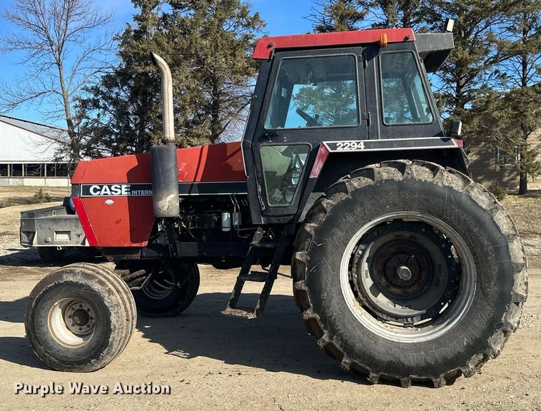 image for item DV0731 1987 Case IH 2294 tractor