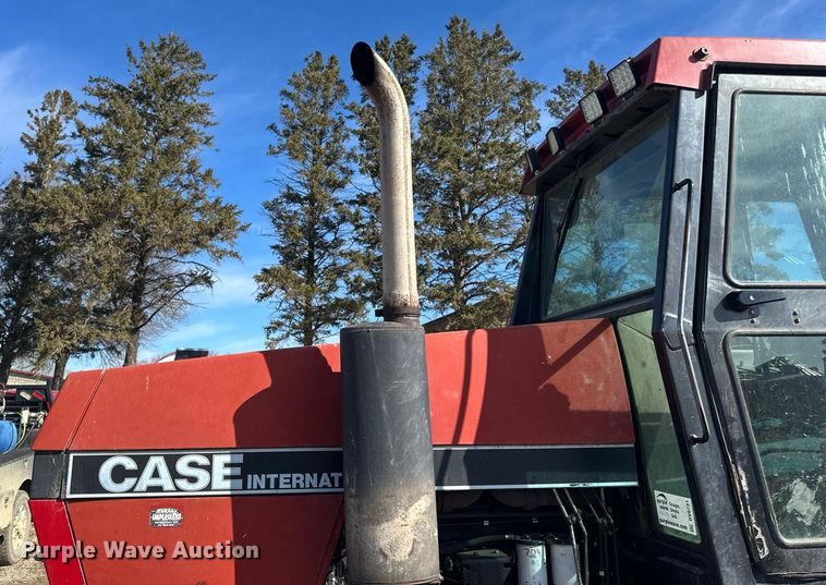 image for item DV0731 1987 Case IH 2294 tractor