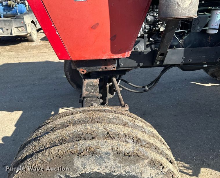 image for item DV0731 1987 Case IH 2294 tractor