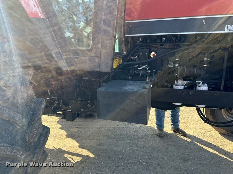 image for item DV0731 1987 Case IH 2294 tractor
