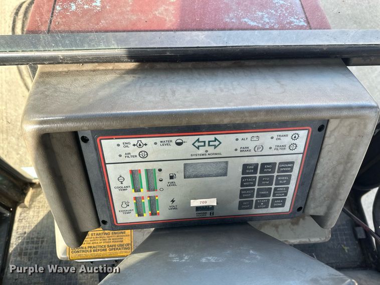 image for item DV0731 1987 Case IH 2294 tractor