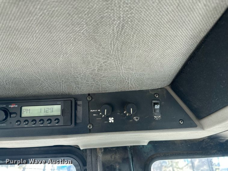 image for item DV0731 1987 Case IH 2294 tractor