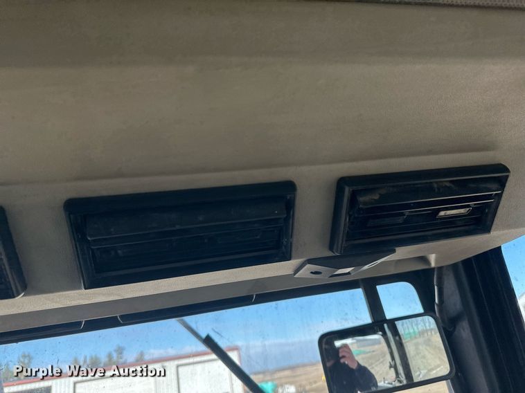 image for item DV0731 1987 Case IH 2294 tractor