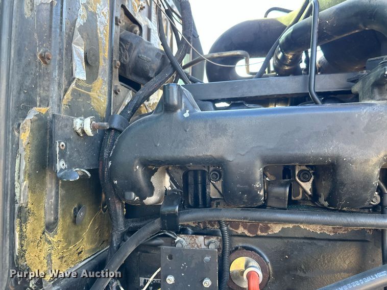 image for item DV0731 1987 Case IH 2294 tractor