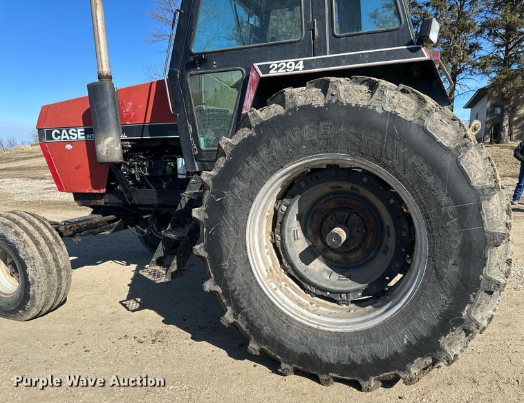 image for item DV0731 1987 Case IH 2294 tractor