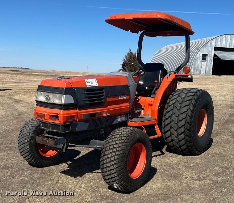 image for item DV0737 Kubota L4310E tractor