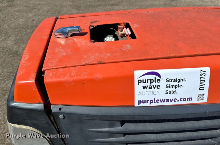 image for item DV0737 Kubota L4310E tractor