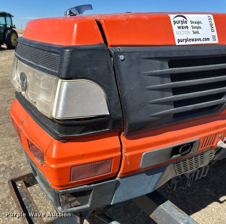 image for item DV0737 Kubota L4310E tractor