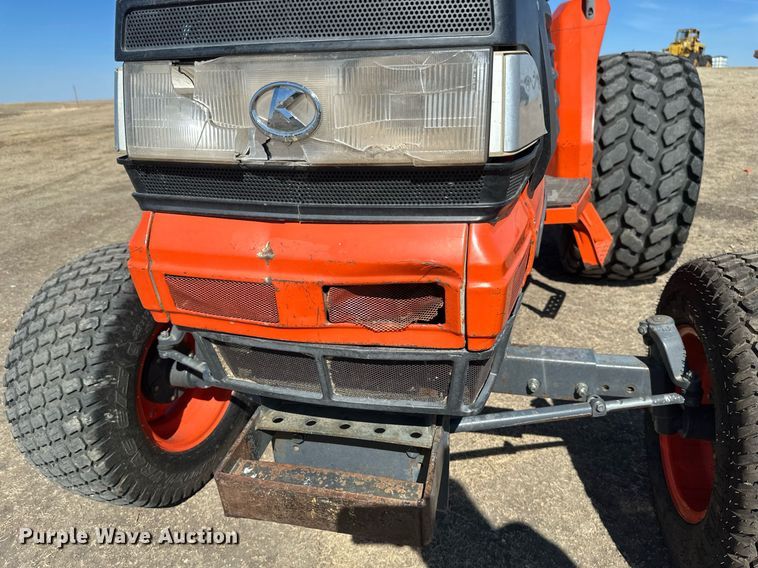 image for item DV0737 Kubota L4310E tractor