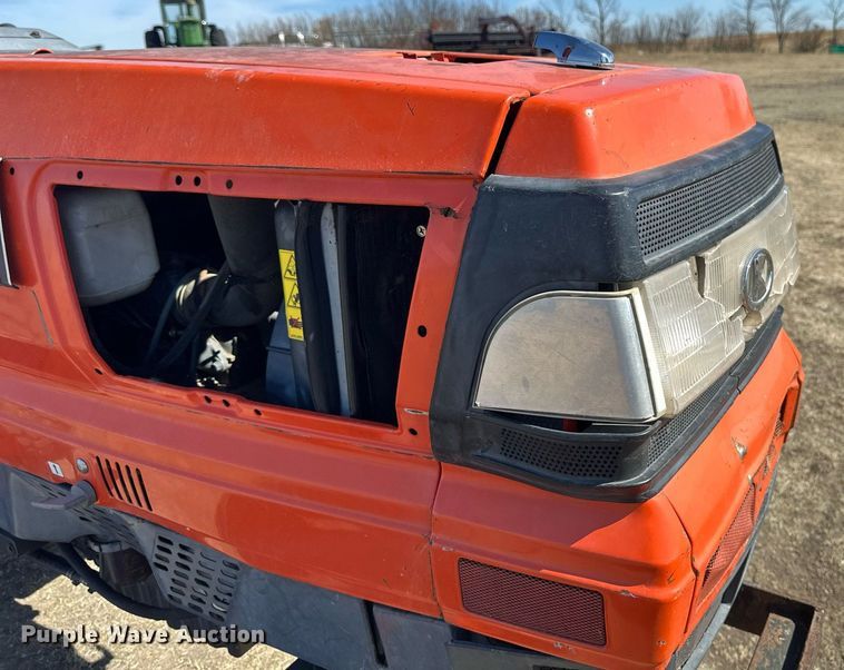 image for item DV0737 Kubota L4310E tractor