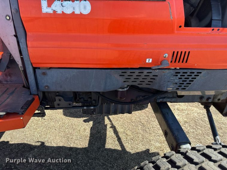 image for item DV0737 Kubota L4310E tractor