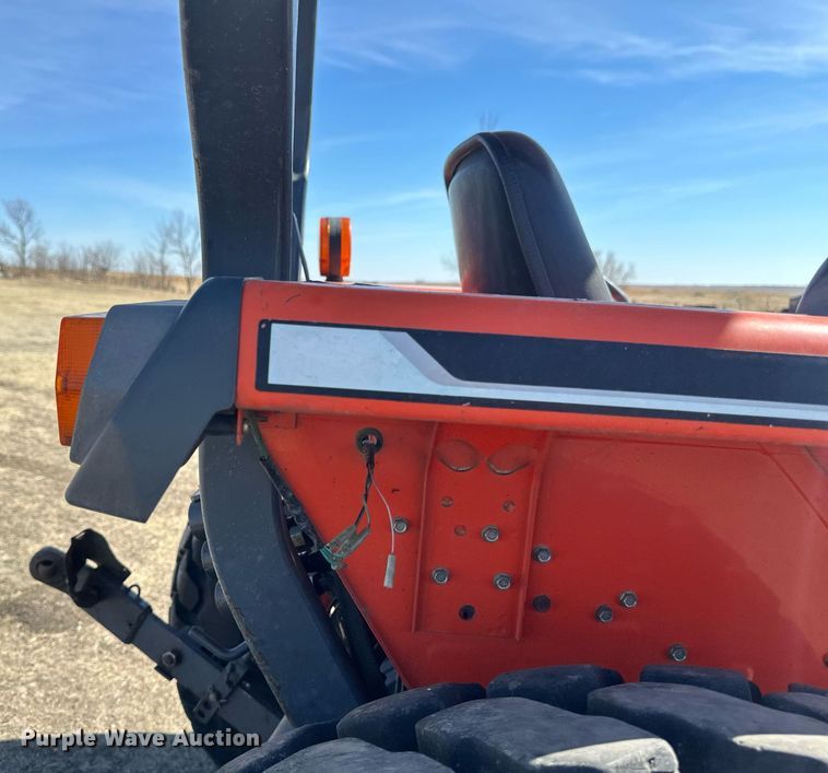 image for item DV0737 Kubota L4310E tractor