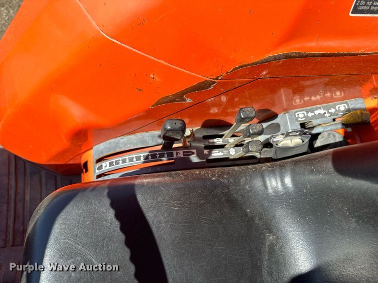 image for item DV0737 Kubota L4310E tractor