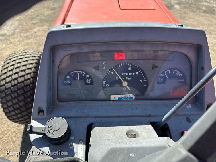 image for item DV0737 Kubota L4310E tractor