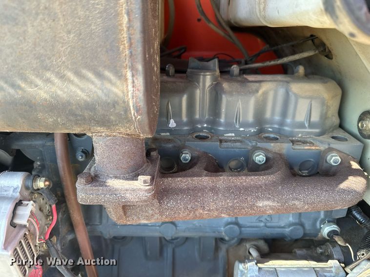 image for item DV0737 Kubota L4310E tractor