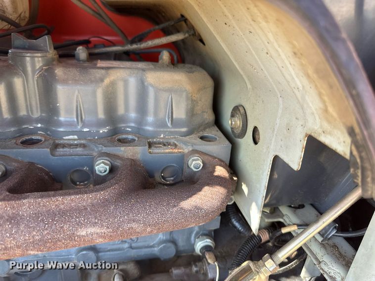 image for item DV0737 Kubota L4310E tractor