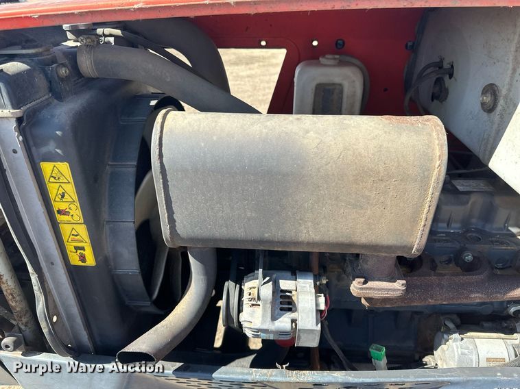 image for item DV0737 Kubota L4310E tractor