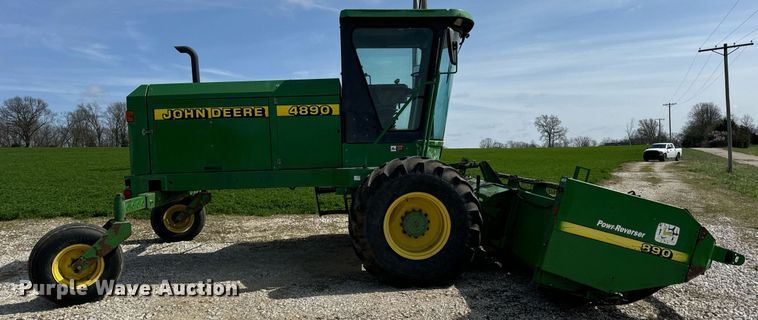 image for item DV1870 1998 John Deere 4890 swather / windrower