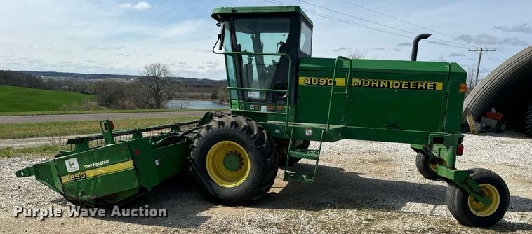 image for item DV1870 1998 John Deere 4890 swather / windrower