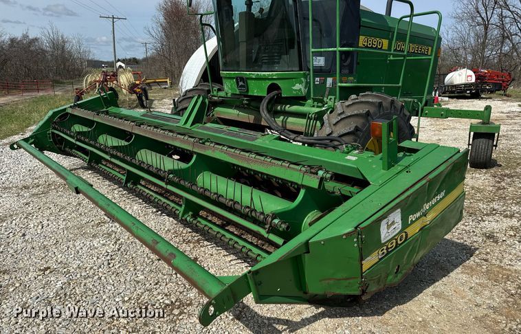 image for item DV1870 1998 John Deere 4890 swather / windrower