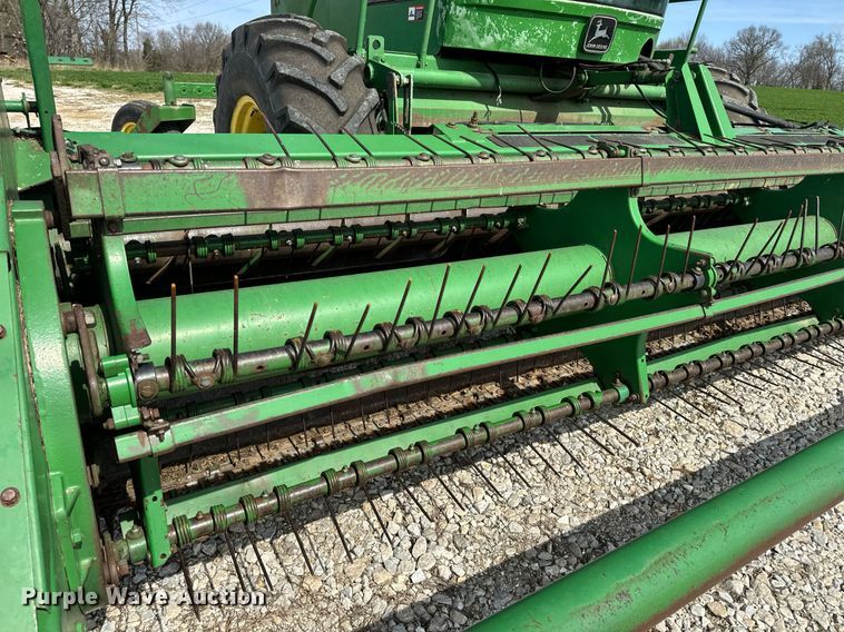 image for item DV1870 1998 John Deere 4890 swather / windrower