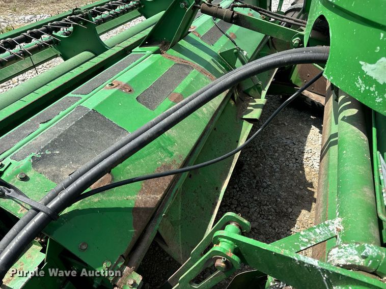 image for item DV1870 1998 John Deere 4890 swather / windrower