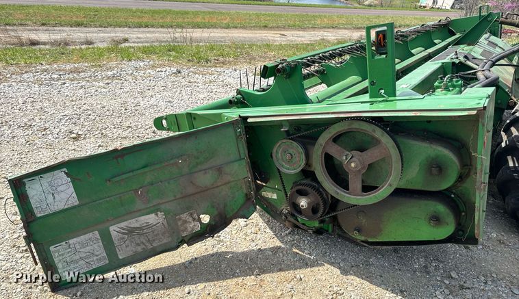image for item DV1870 1998 John Deere 4890 swather / windrower