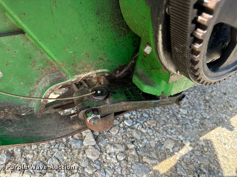 image for item DV1870 1998 John Deere 4890 swather / windrower