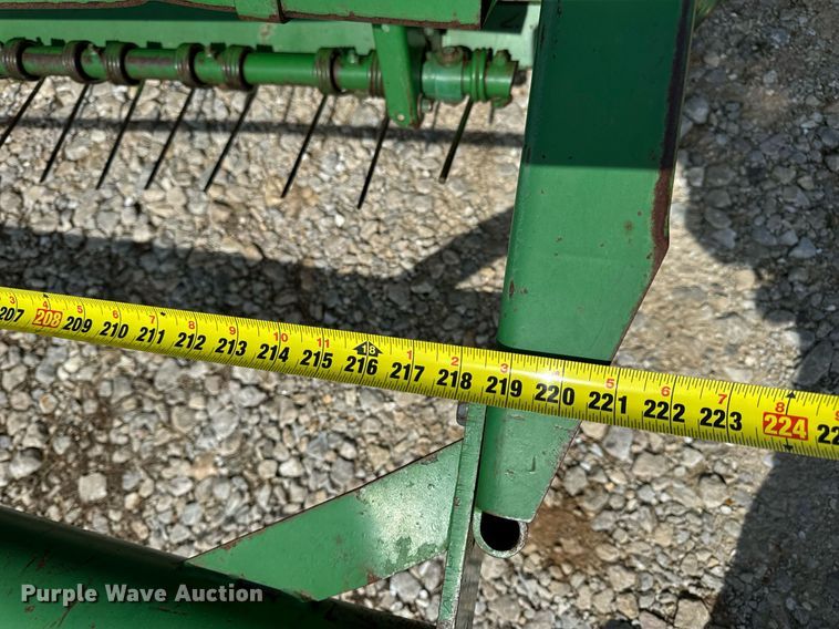 image for item DV1870 1998 John Deere 4890 swather / windrower