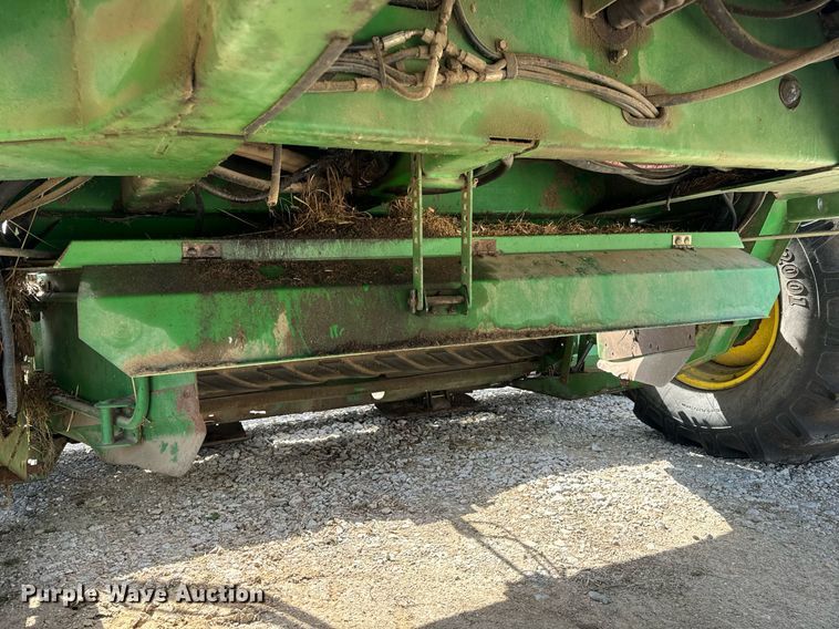 image for item DV1870 1998 John Deere 4890 swather / windrower