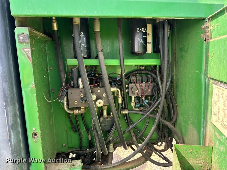 image for item DV1870 1998 John Deere 4890 swather / windrower