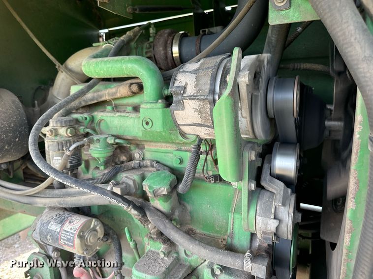 image for item DV1870 1998 John Deere 4890 swather / windrower