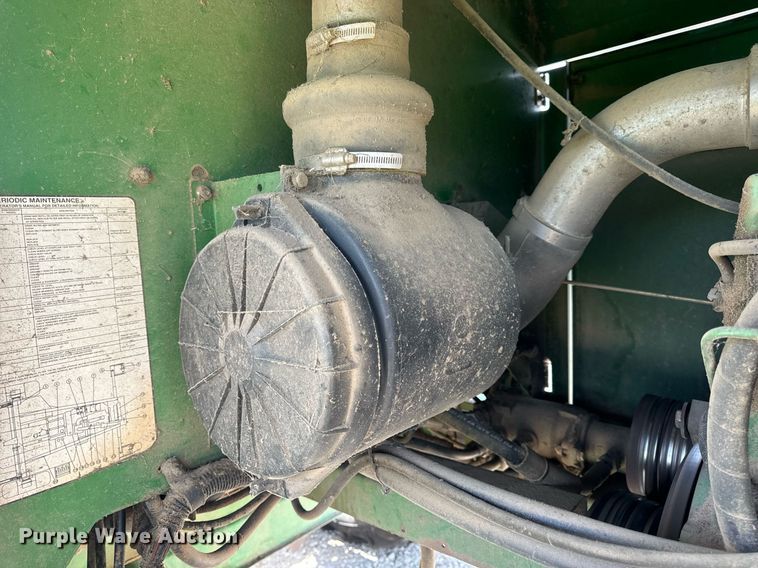 image for item DV1870 1998 John Deere 4890 swather / windrower