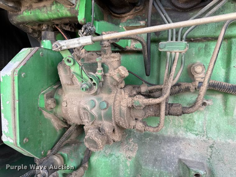 image for item DV1870 1998 John Deere 4890 swather / windrower
