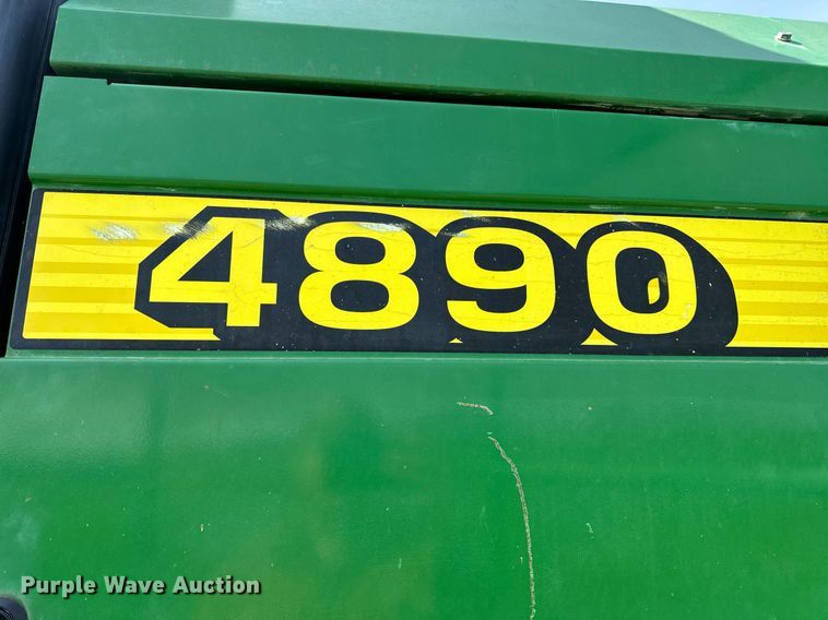 image for item DV1870 1998 John Deere 4890 swather / windrower