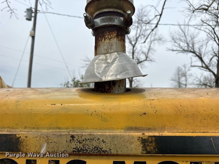 image for item DV1875 Minneapolis-Moline G705 tractor