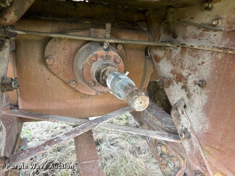 image for item DV1875 Minneapolis-Moline G705 tractor