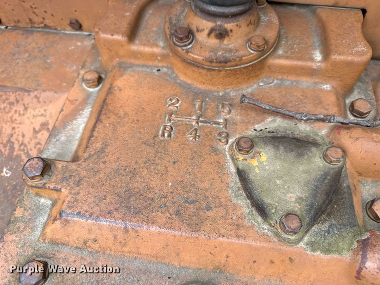 image for item DV1875 Minneapolis-Moline G705 tractor