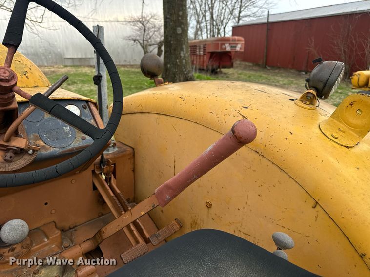 image for item DV1875 Minneapolis-Moline G705 tractor