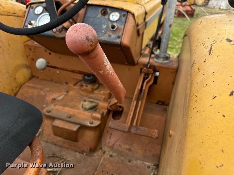 image for item DV1875 Minneapolis-Moline G705 tractor