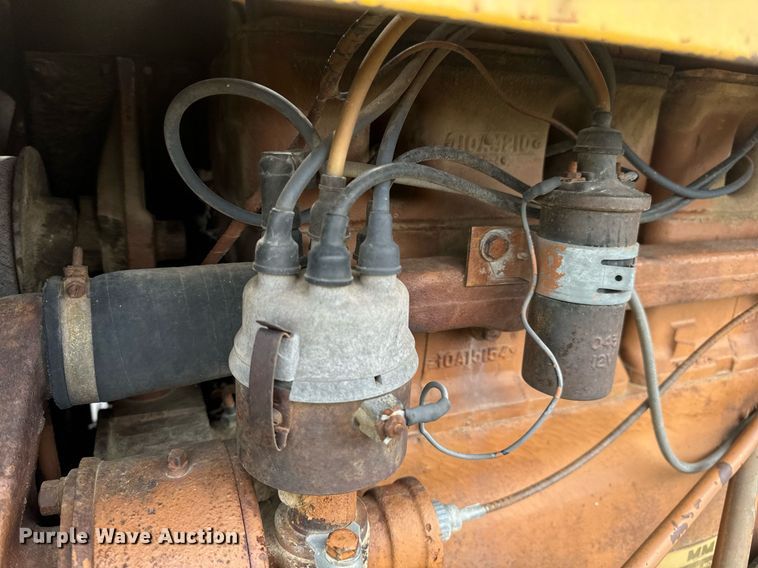 image for item DV1875 Minneapolis-Moline G705 tractor