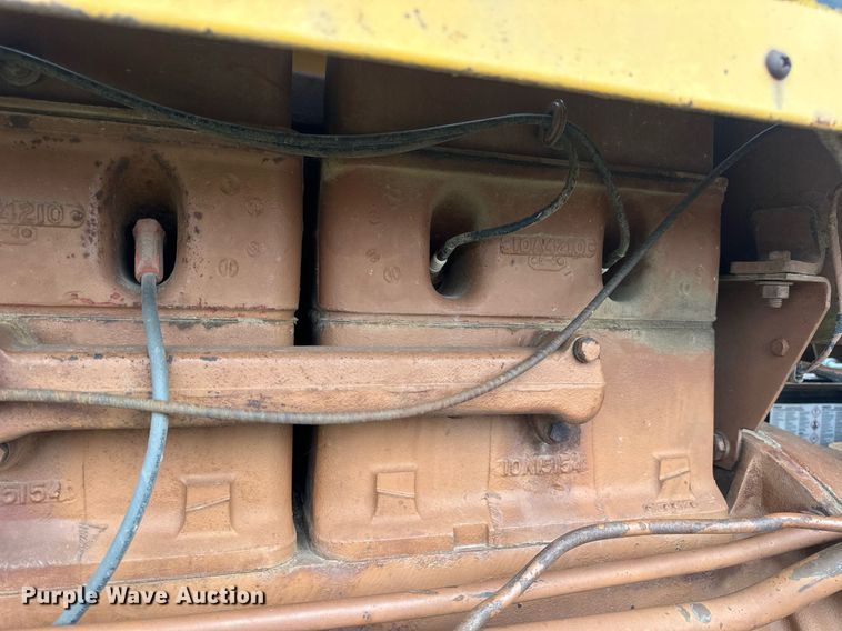 image for item DV1875 Minneapolis-Moline G705 tractor