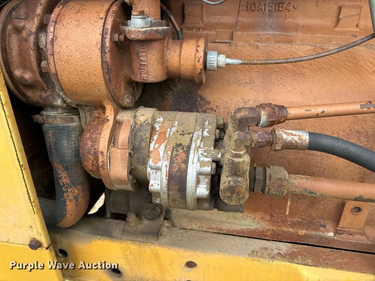 image for item DV1875 Minneapolis-Moline G705 tractor