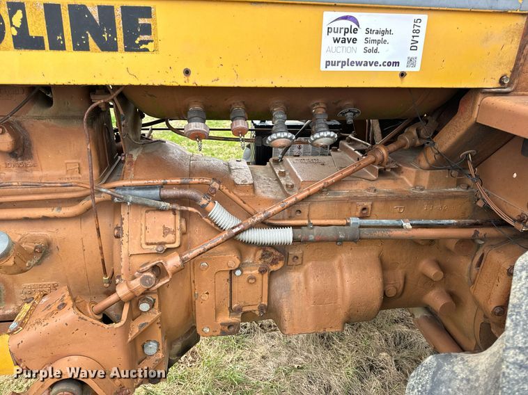 image for item DV1875 Minneapolis-Moline G705 tractor