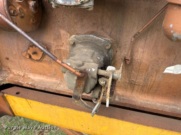 image for item DV1875 Minneapolis-Moline G705 tractor