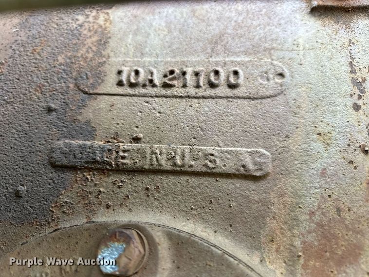 image for item DV1875 Minneapolis-Moline G705 tractor