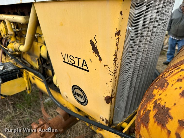 image for item DV1876 Minneapolis-Moline G-1000 Vista tractor