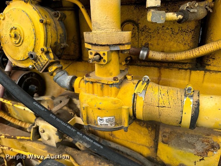 image for item DV1876 Minneapolis-Moline G-1000 Vista tractor