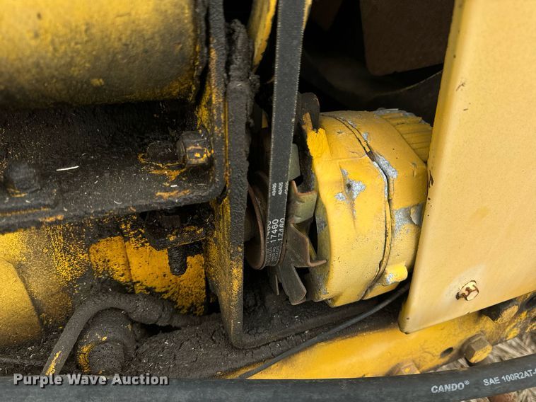 image for item DV1876 Minneapolis-Moline G-1000 Vista tractor