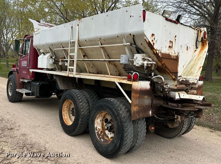 image for item DV1896 1999 Freightliner FL80 applicator truck